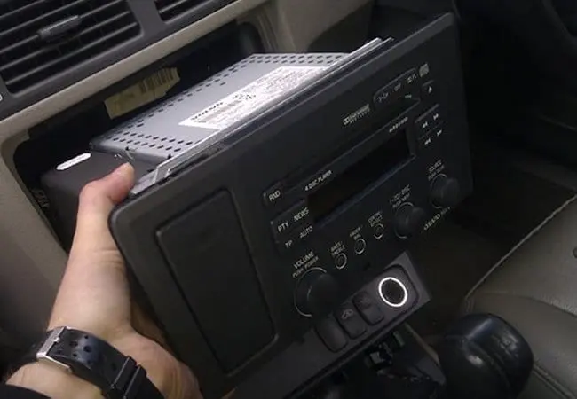 How to install a car stereo