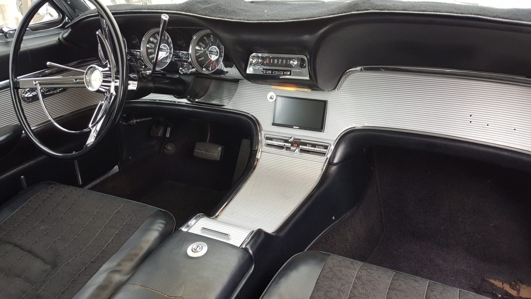 1962 TBird Dash with Double Din aftermarket head unit after installation