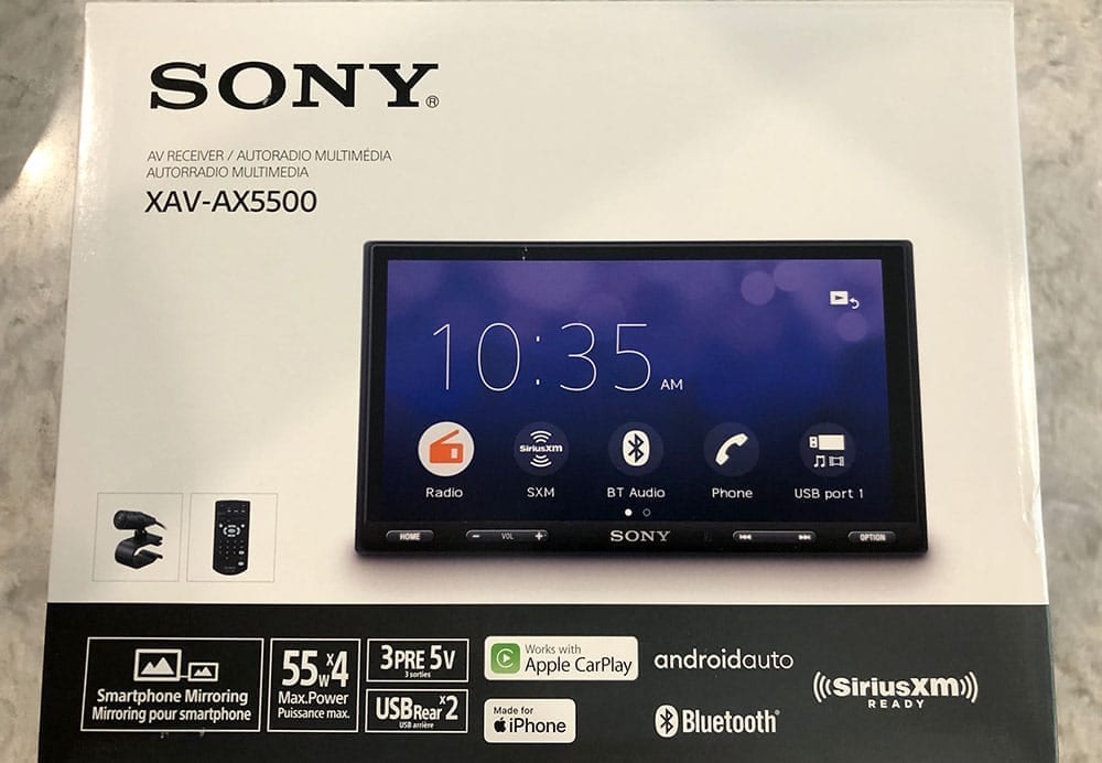 Sony XAV-AX5500 front of packaging in box