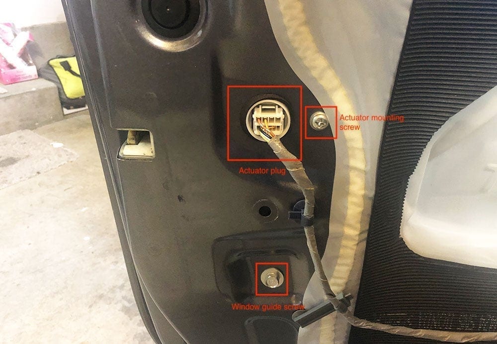 Honda Accord Door Actuator Plug, mount screw and window guide screw