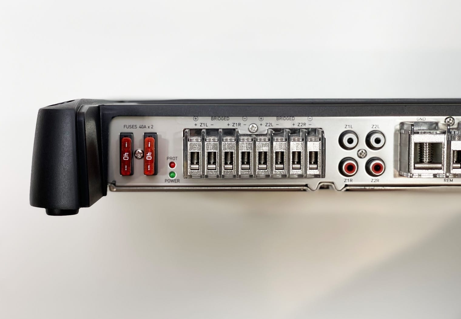 Fusion Signature Series 8ch amplifier terminals closeup