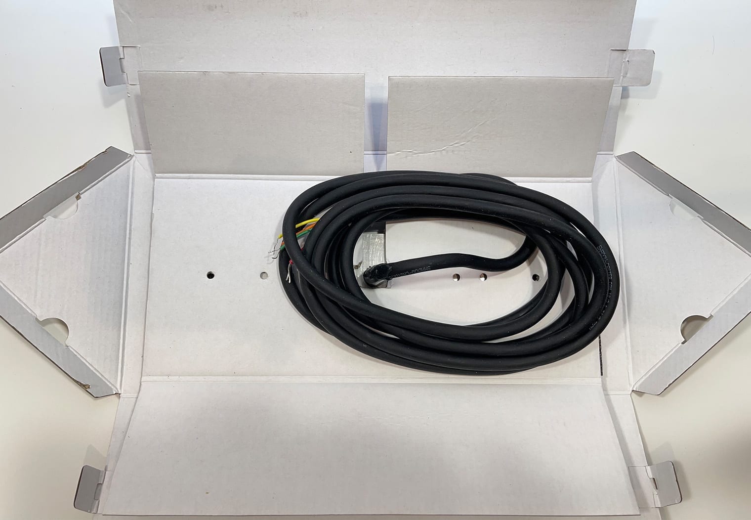 SCM-10-EXT-CC wire in box