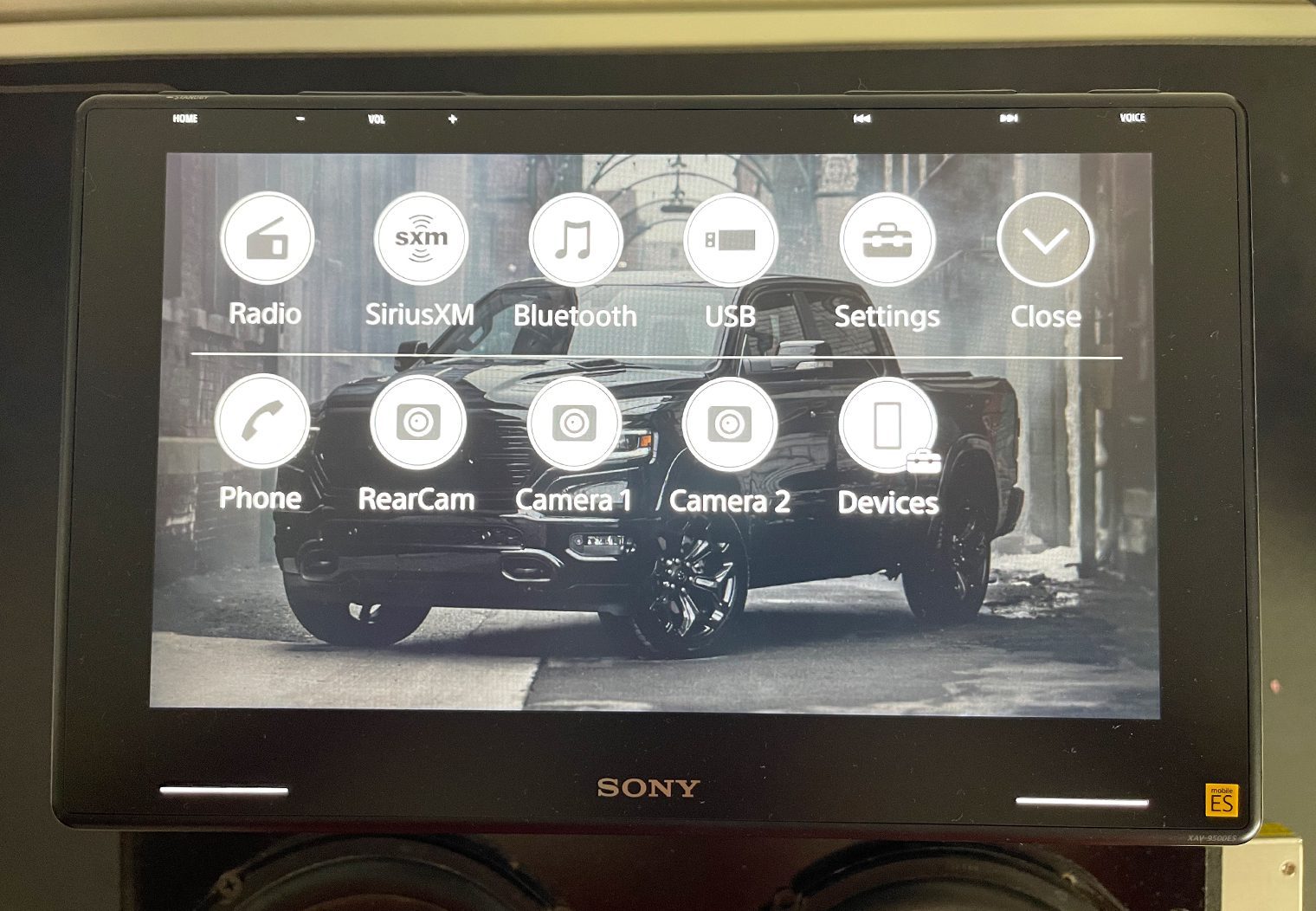 Sony XAV-9500ES homescreen buttons to show camera options