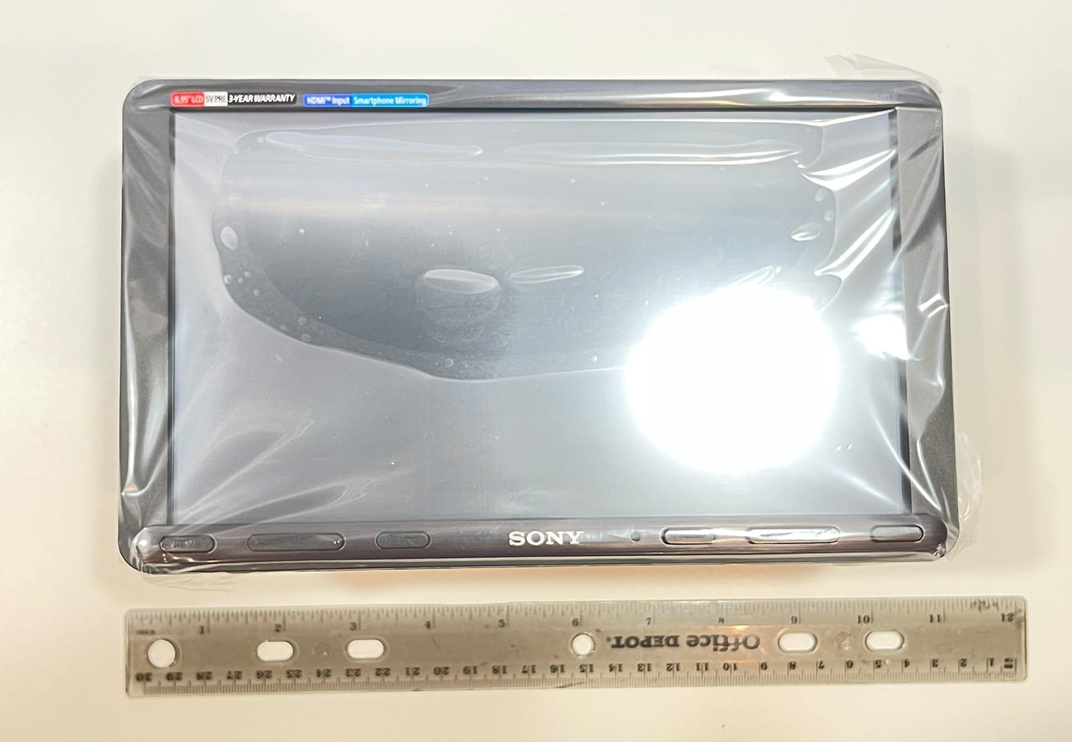 Sony XAV-AX8100 screen with ruler