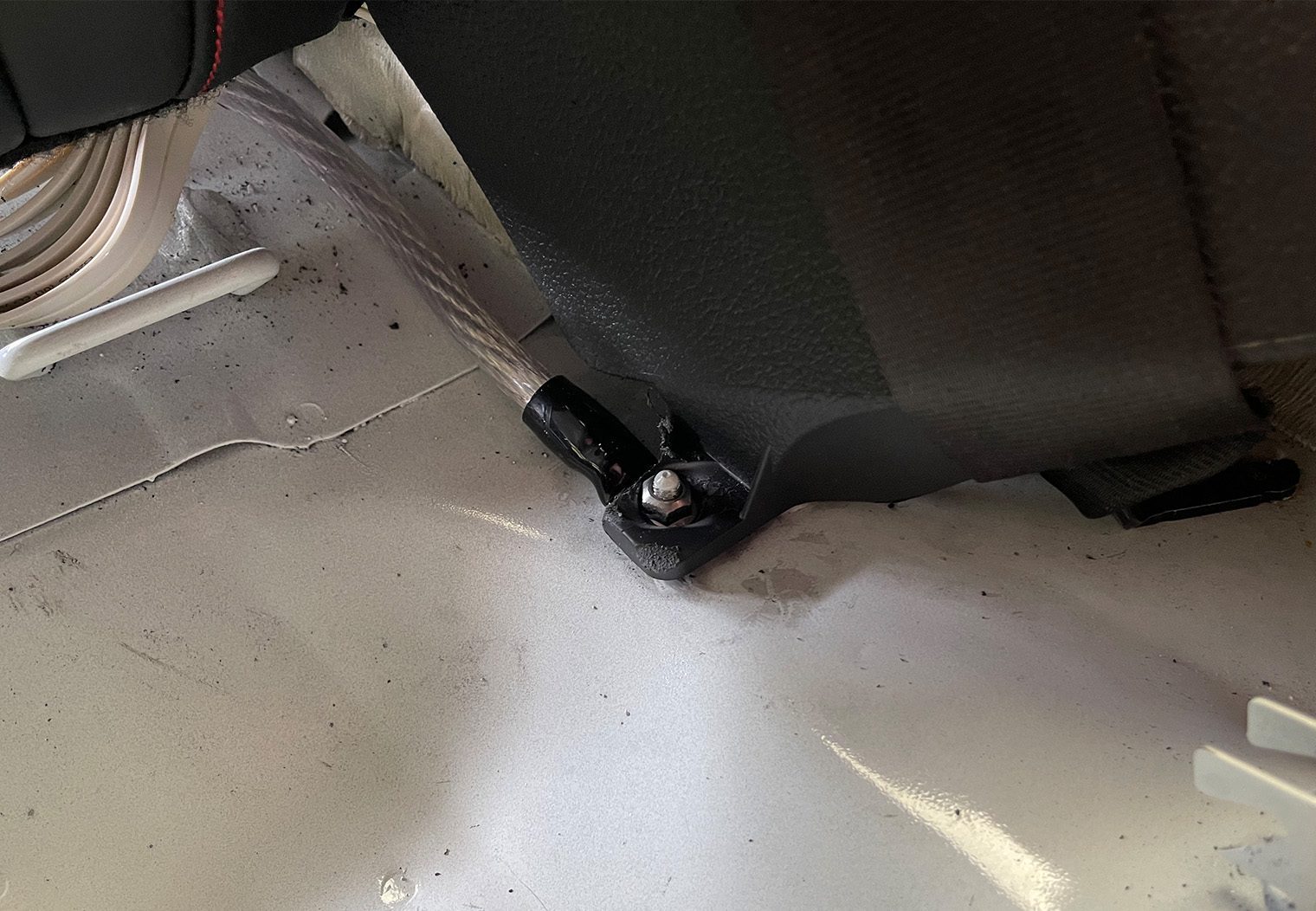 Ground wire in VW MK7.5 stereo upgrade