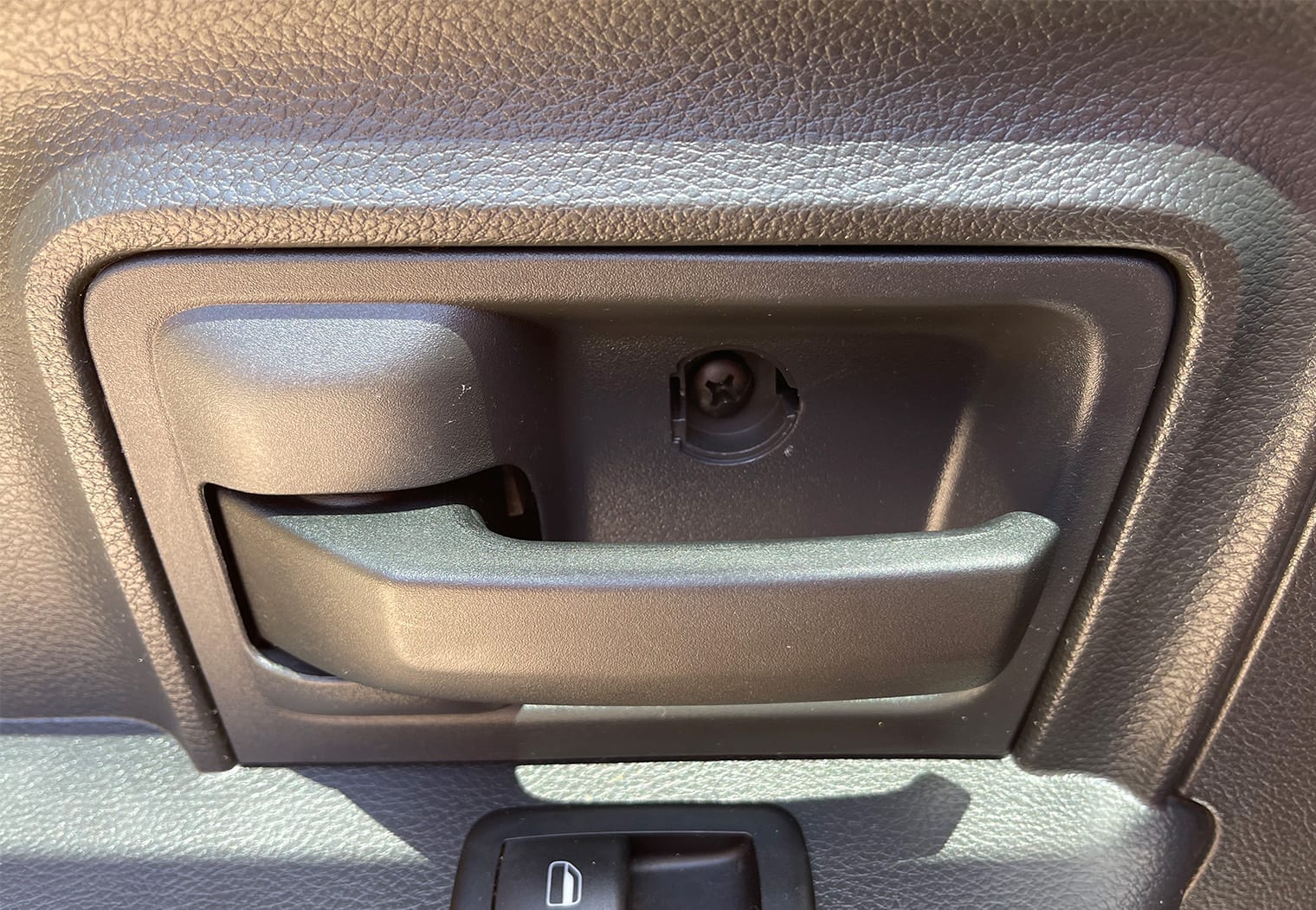 ram 1500 rear door panel handle