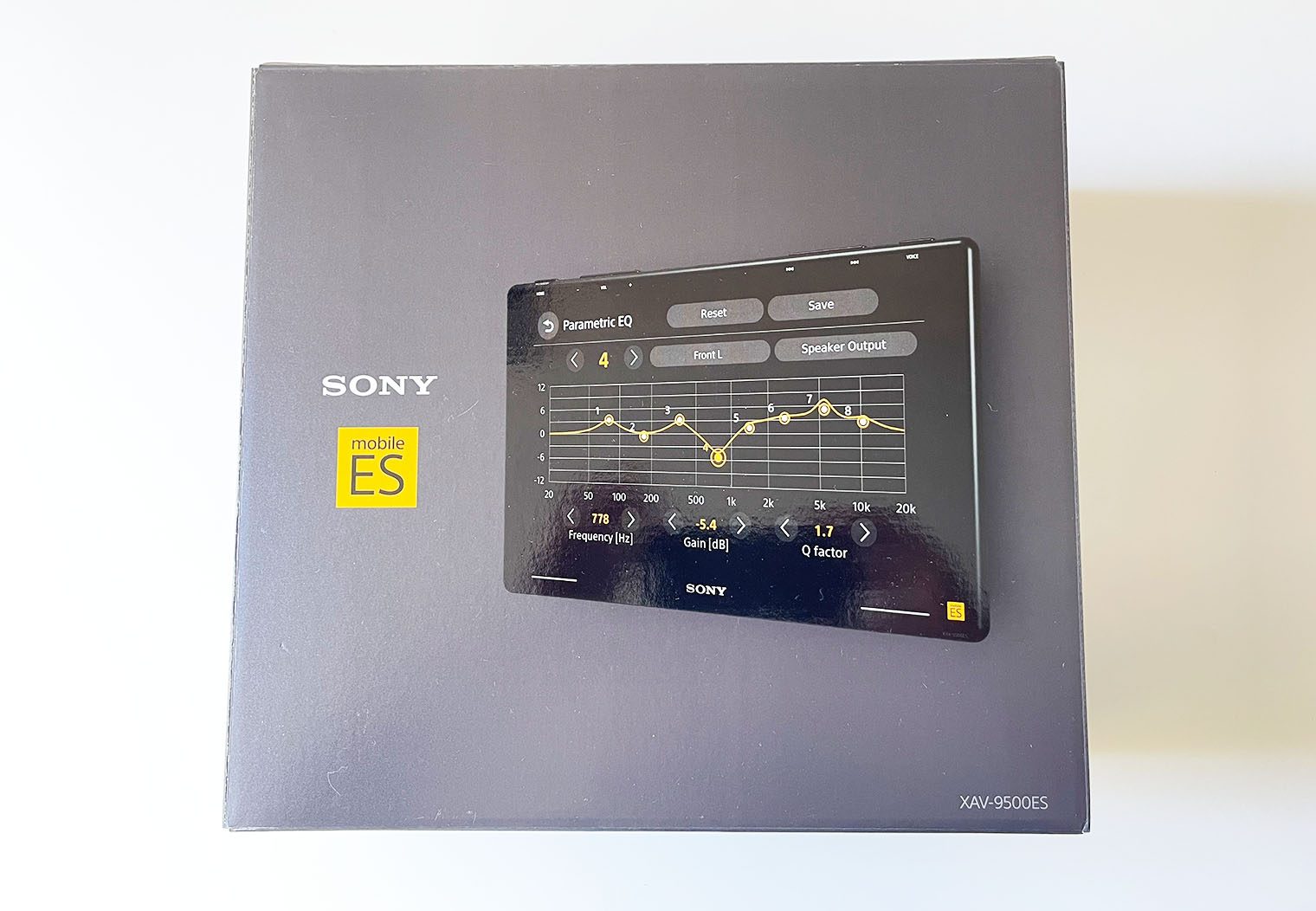Sony XAV-9500ES front of box before opening for the first time