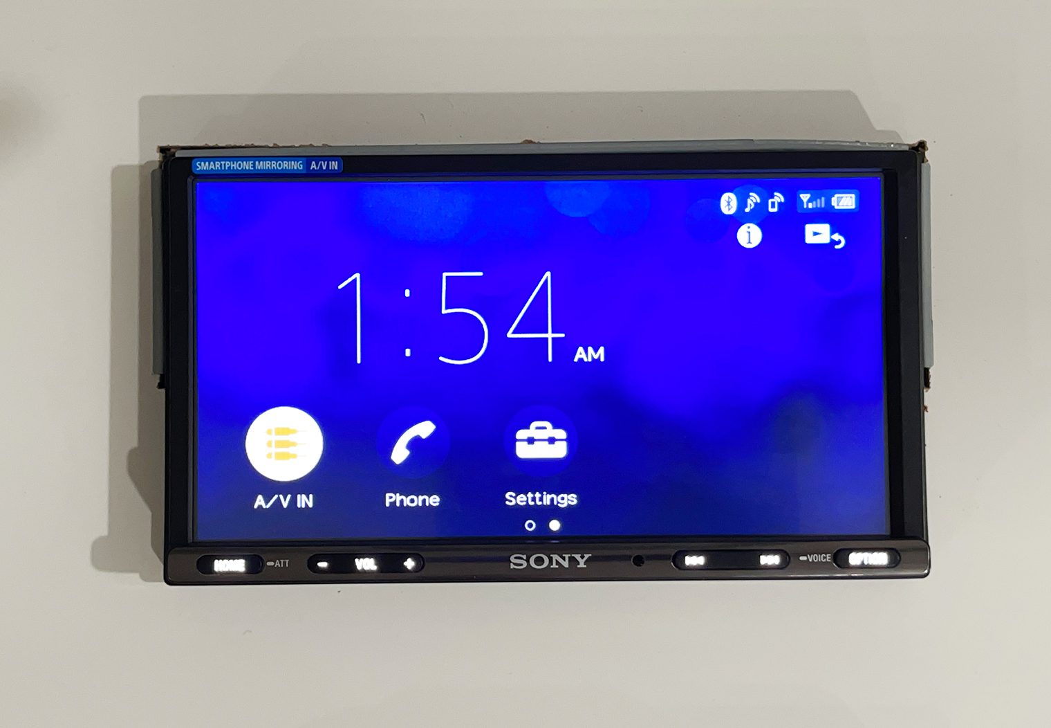 Sony XAV-AX3200 A/V source select