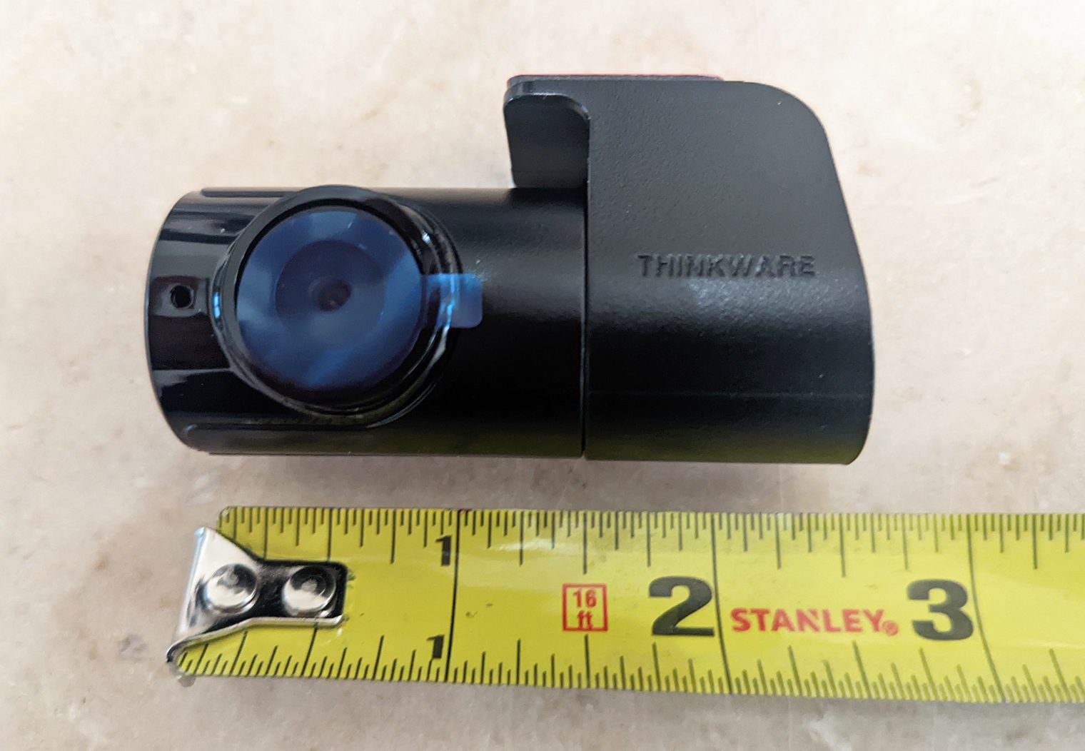 Thinkware U1000 rear camera size