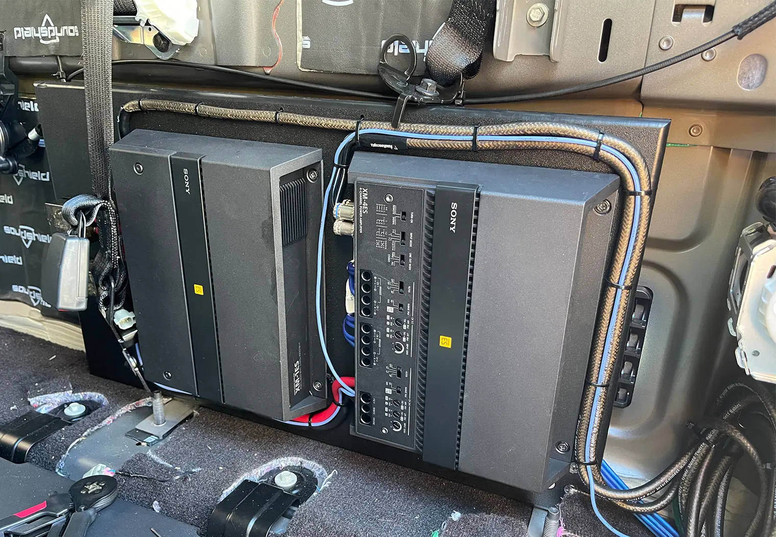 Ford F-150 Custom Amp Rack Install Wiring Completed