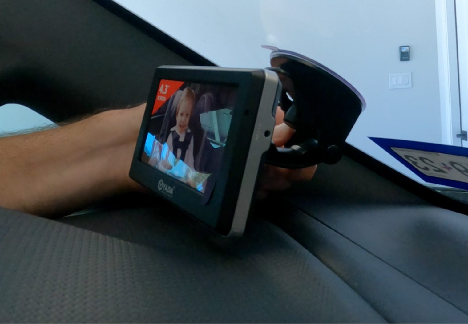 mount baby car monitor