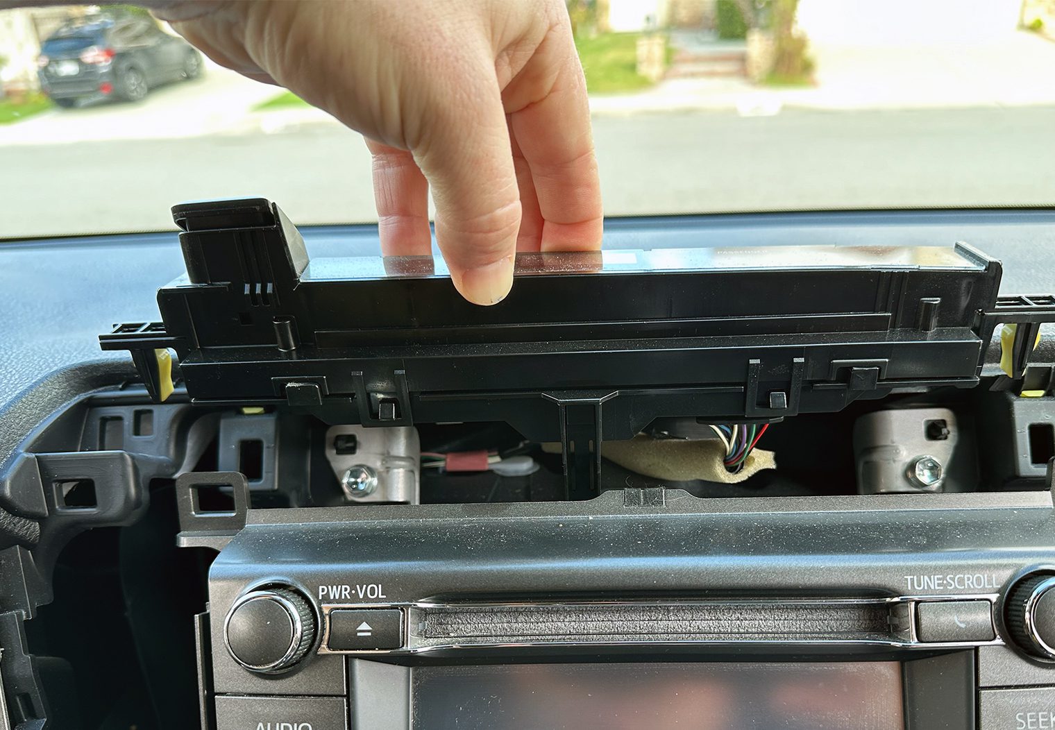 2014-2018 Toyota RAV4 Head Unit Upgrade Hazard Clock Bar Removal